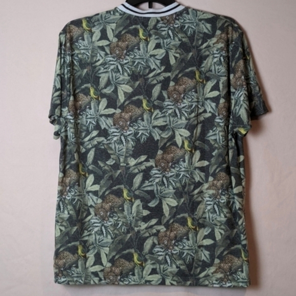 ASOS Green Jaguar Jungle Rainforest Print Short Sleeve Crew Neck Tee size Large - Picture 2 of 5